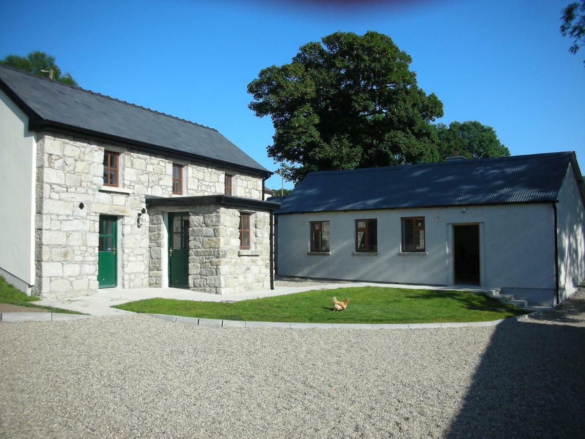 Green Adventure Ecohostel Clonmore Exterior photo